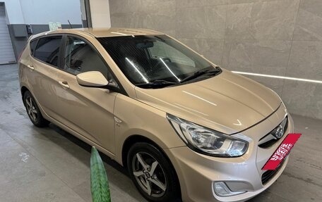 Hyundai Solaris II рестайлинг, 2012 год, 599 000 рублей, 3 фотография