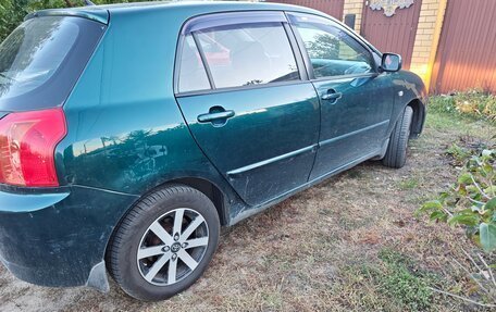 Toyota Corolla, 2005 год, 600 000 рублей, 4 фотография