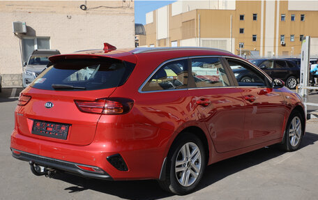 KIA cee'd III, 2020 год, 1 840 000 рублей, 2 фотография