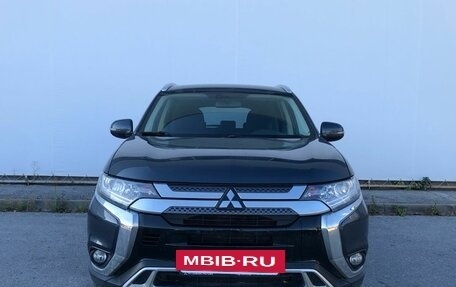 Mitsubishi Outlander III рестайлинг 3, 2019 год, 2 470 000 рублей, 7 фотография