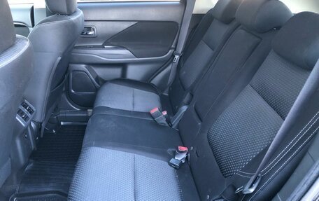 Mitsubishi Outlander III рестайлинг 3, 2019 год, 2 470 000 рублей, 21 фотография