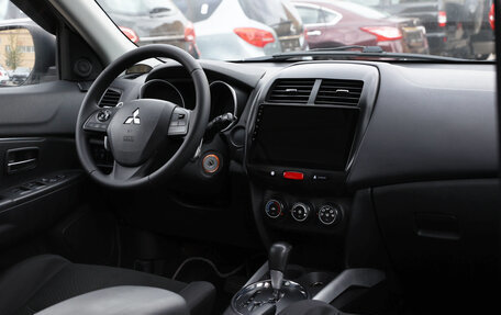 Mitsubishi ASX I рестайлинг, 2013 год, 880 000 рублей, 13 фотография