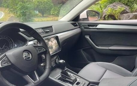 Skoda Superb III рестайлинг, 2021 год, 1 710 000 рублей, 7 фотография