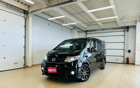 Honda Stepwgn IV, 2015 год, 2 089 000 рублей, 1 фотография