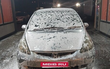 Honda Fit III, 2004 год, 350 000 рублей, 2 фотография