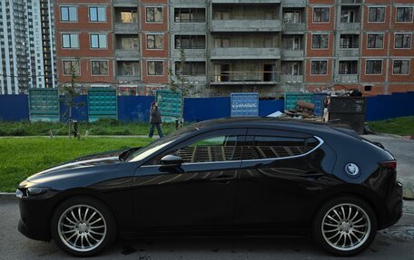Mazda 3, 2019 год, 1 840 000 рублей, 2 фотография
