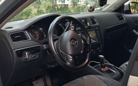 Volkswagen Jetta VI, 2016 год, 1 350 000 рублей, 9 фотография