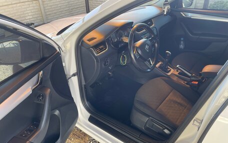 Skoda Octavia, 2013 год, 1 250 000 рублей, 5 фотография