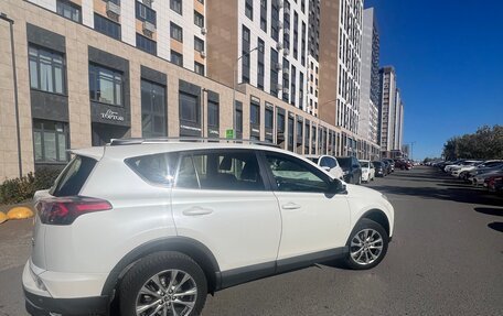 Toyota RAV4, 2016 год, 2 590 000 рублей, 2 фотография