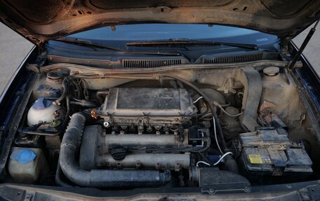 Volkswagen Golf IV, 2000 год, 330 000 рублей, 24 фотография