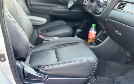 Mitsubishi Outlander III рестайлинг 3, 2014 год, 1 280 000 рублей, 14 фотография