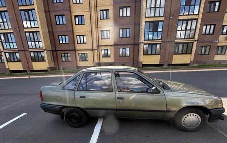 Opel Kadett E рестайлинг, 1986 год, 177 000 рублей, 2 фотография