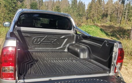 Toyota Hilux VIII, 2020 год, 5 495 000 рублей, 7 фотография