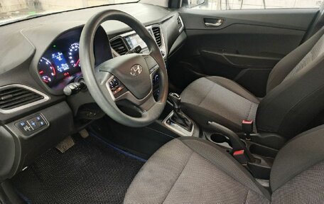 Hyundai Solaris II рестайлинг, 2017 год, 1 249 000 рублей, 8 фотография