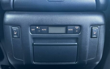 Nissan Patrol, 2011 год, 2 400 000 рублей, 33 фотография