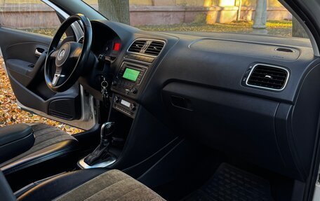 Volkswagen Polo VI (EU Market), 2012 год, 888 000 рублей, 13 фотография