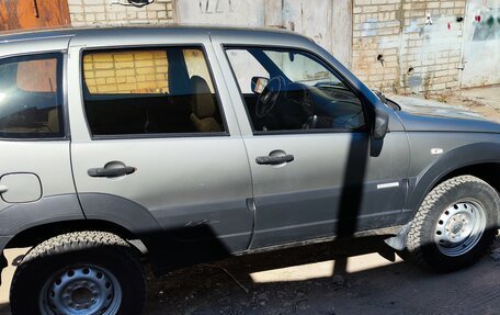 Chevrolet Niva I рестайлинг, 2011 год, 510 000 рублей, 9 фотография