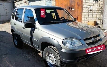 Chevrolet Niva I рестайлинг, 2011 год, 510 000 рублей, 10 фотография