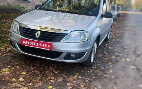Renault Logan I, 2012 год, 550 000 рублей, 2 фотография