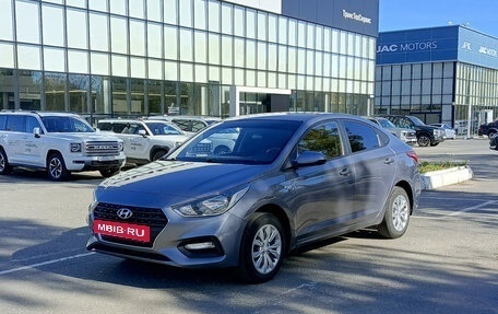 Hyundai Solaris II рестайлинг, 2018 год, 1 100 000 рублей, 5 фотография