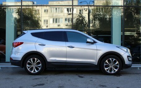 Hyundai Santa Fe III рестайлинг, 2013 год, 1 800 000 рублей, 4 фотография