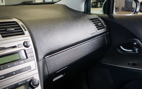 Toyota Avensis III рестайлинг, 2010 год, 1 299 000 рублей, 12 фотография