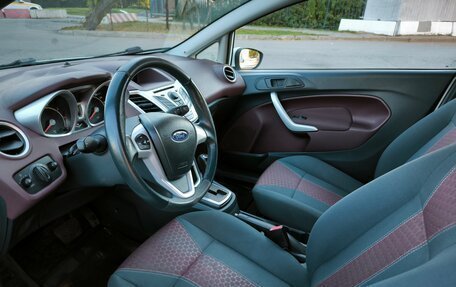 Ford Fiesta, 2010 год, 800 000 рублей, 3 фотография
