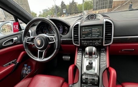 Porsche Cayenne III, 2015 год, 3 550 000 рублей, 15 фотография