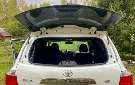 Toyota Highlander III, 2012 год, 2 000 000 рублей, 14 фотография