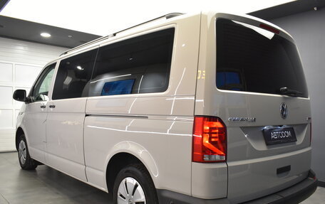 Volkswagen Caravelle T6 рестайлинг, 2021 год, 4 850 000 рублей, 4 фотография