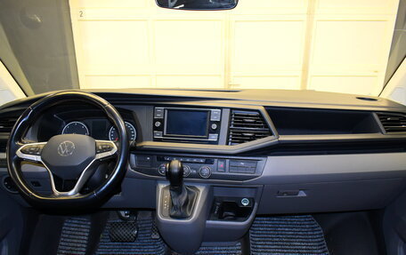 Volkswagen Caravelle T6 рестайлинг, 2021 год, 4 850 000 рублей, 12 фотография