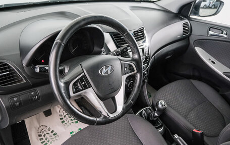 Hyundai Solaris II рестайлинг, 2012 год, 859 000 рублей, 9 фотография