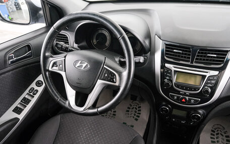 Hyundai Solaris II рестайлинг, 2012 год, 859 000 рублей, 10 фотография