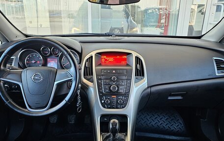 Opel Astra J, 2011 год, 669 000 рублей, 7 фотография