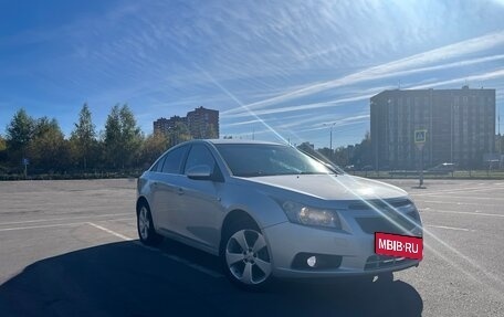 Chevrolet Cruze II, 2011 год, 725 000 рублей, 1 фотография