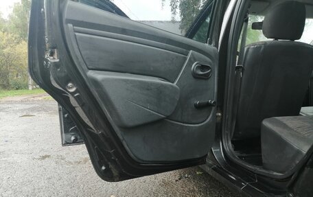 Renault Logan I, 2010 год, 370 000 рублей, 11 фотография