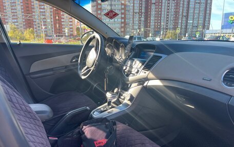 Chevrolet Cruze II, 2011 год, 725 000 рублей, 9 фотография