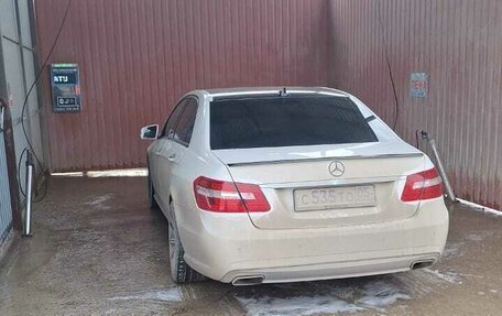 Mercedes-Benz E-Класс, 2011 год, 1 600 000 рублей, 7 фотография