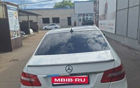 Mercedes-Benz E-Класс, 2011 год, 1 600 000 рублей, 2 фотография