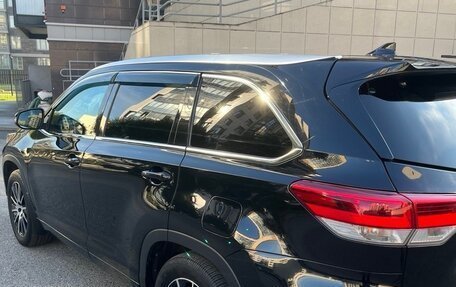 Toyota Highlander III, 2019 год, 3 500 000 рублей, 9 фотография