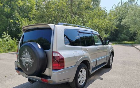 Mitsubishi Pajero III рестайлинг, 2005 год, 799 000 рублей, 4 фотография
