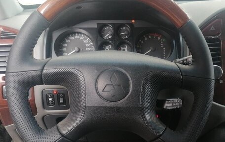 Mitsubishi Pajero III рестайлинг, 2005 год, 799 000 рублей, 8 фотография