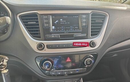 Hyundai Solaris II рестайлинг, 2018 год, 1 160 000 рублей, 8 фотография