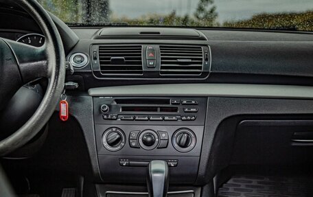 BMW 1 серия, 2010 год, 880 000 рублей, 17 фотография