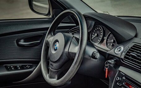 BMW 1 серия, 2010 год, 880 000 рублей, 20 фотография