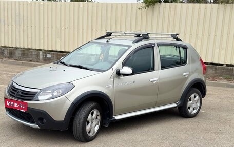 Renault Sandero I, 2014 год, 830 000 рублей, 2 фотография