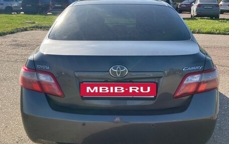 Toyota Camry, 2011 год, 948 000 рублей, 2 фотография