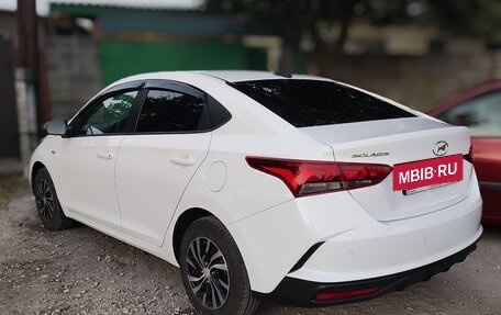 Hyundai Solaris II рестайлинг, 2021 год, 1 650 000 рублей, 2 фотография