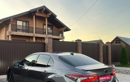 Toyota Camry, 2020 год, 2 450 000 рублей, 1 фотография