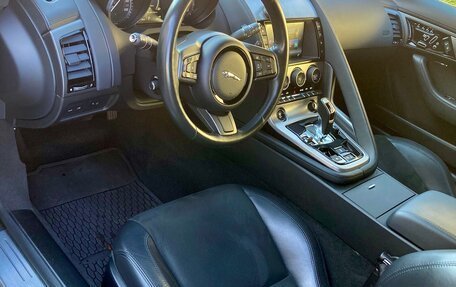 Jaguar F-Type I рестайлинг 2, 2016 год, 3 900 000 рублей, 14 фотография